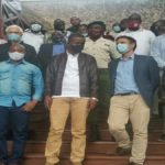 en visite au parc national des Virunga, le ministre du tourisme