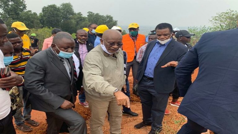 Willy Ngoopos à Mbanza Ngungu