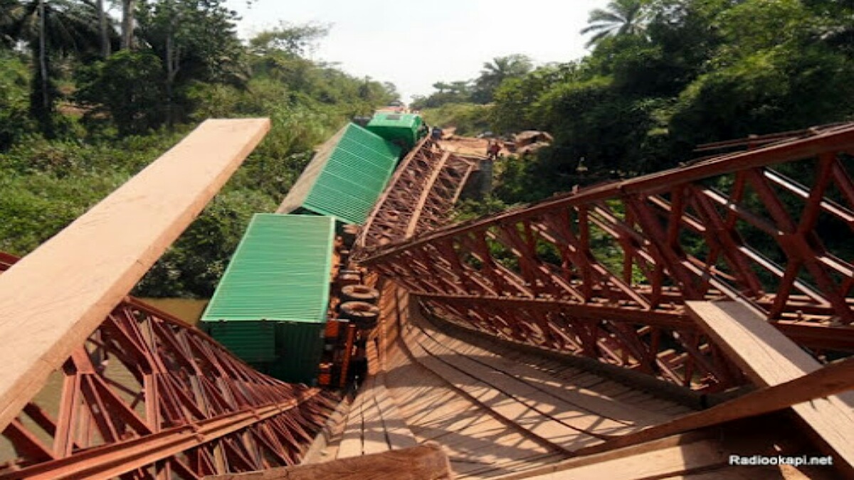 Lomami : la société civile alerte le risque d’effondrement du pont Lubilanji à Luilu