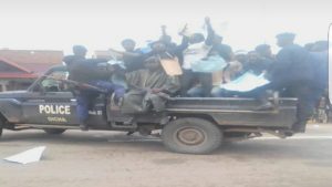 personnes interpellées dans une manifestation d'un groupe de pression à Beni