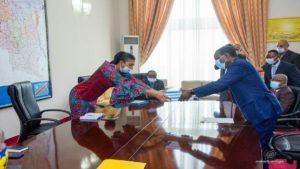 Jeanine Mabunda et Sylvestre Ilunga