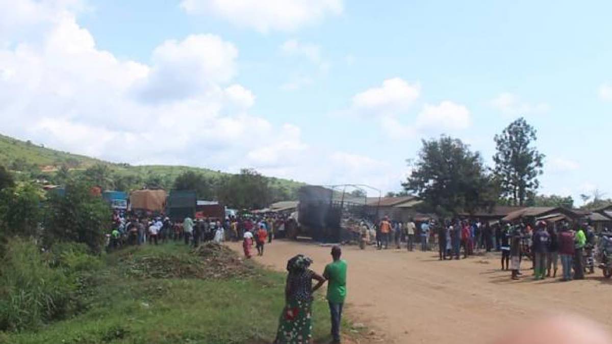 Beni : Plus de 10 morts dans une autre attaque armée à Kainama 1 Beni : Plus de 10 morts dans une autre attaque armée à Kainama