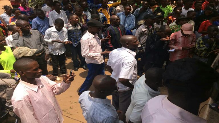Lomami : À Kabinda, la société civile dans la rue