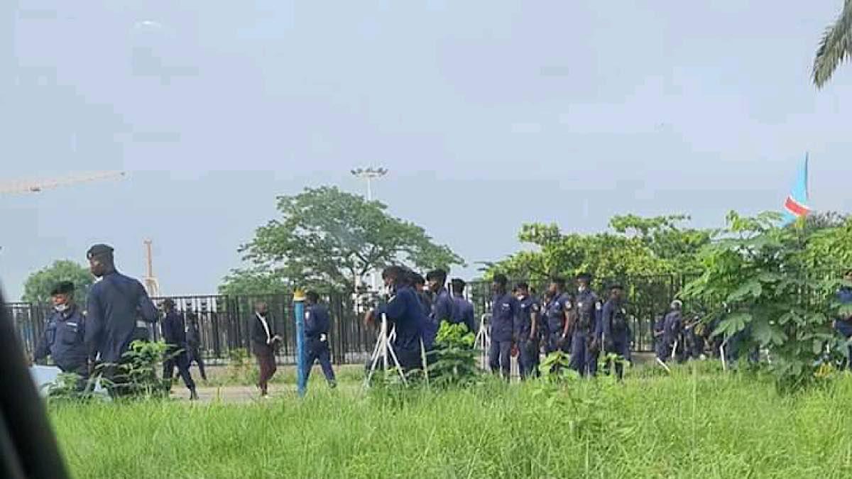 Kinshasa-Palais du peuple