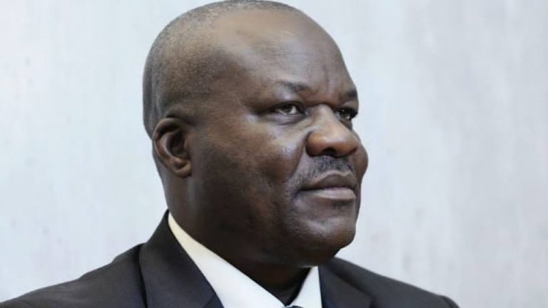 Roger lumbala arrêté France Paris