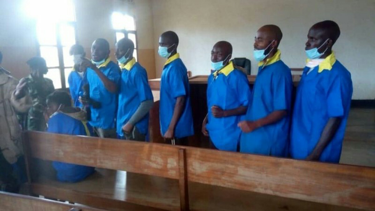 8 militants de la LUCHA