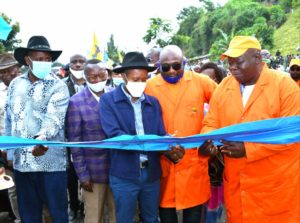 le gouverneur Kasivita inaugure un autre ouvrage à Sake