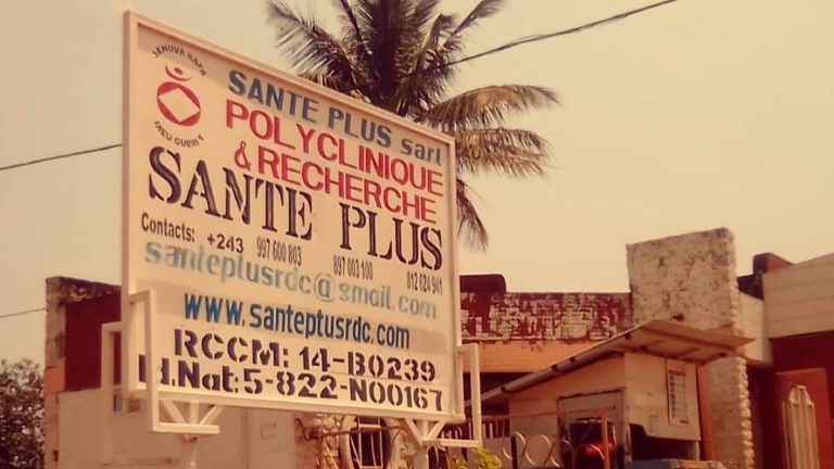 a clinique médicale "Santé Plus"