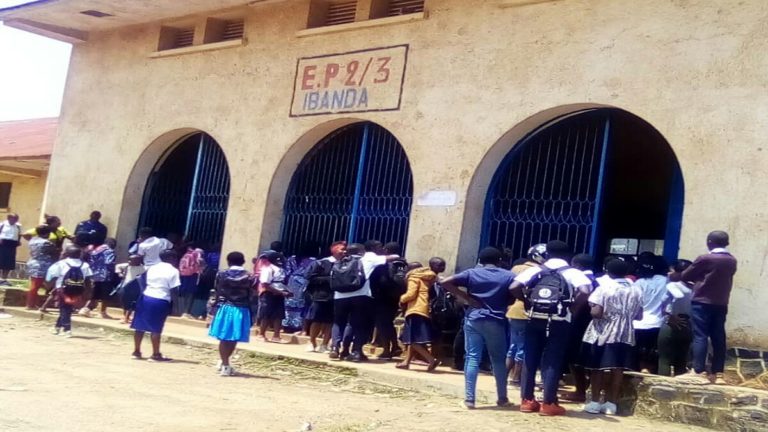 les élèves à l'école