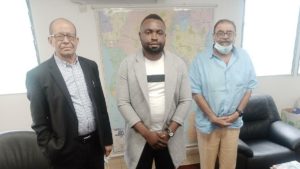 les boursiers satisfaits remercient la Fondation Rawji