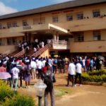 étudiants à l'Unilu
