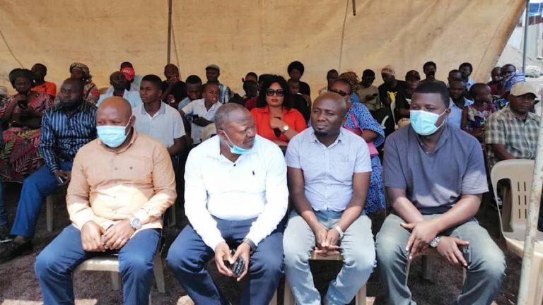 assister la famille du chef du Quartier Mabanga Sud décédé