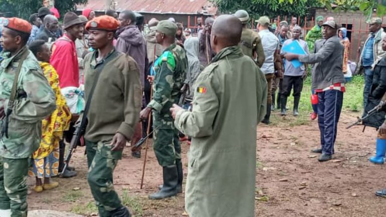 les populations de Kahololo et Rurambo