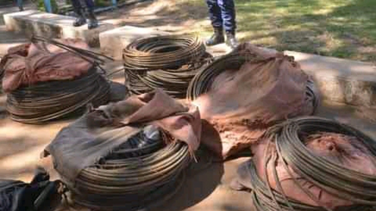 quinze tonnes de câbles électriques