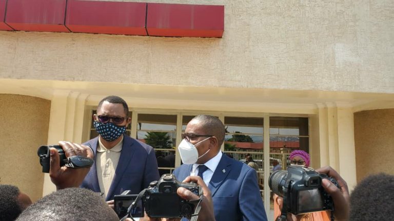 José Mpanda et Théo Ngwabidje,