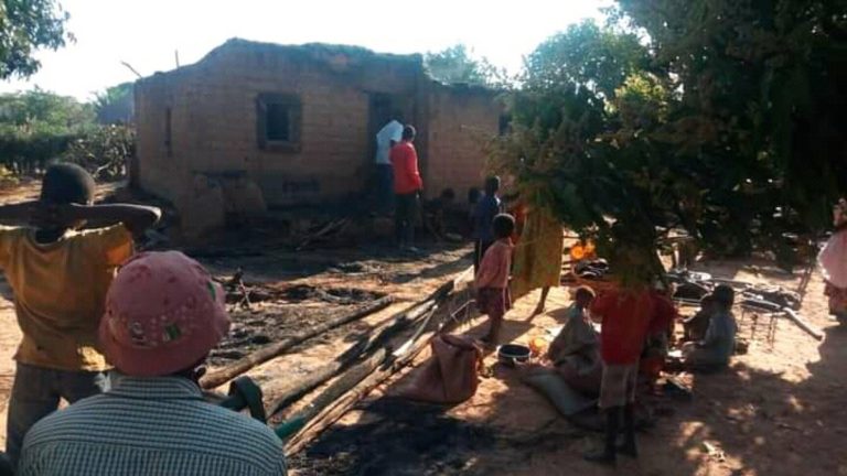 Haut-Katanga : plusieurs maisons dont une école incendiées