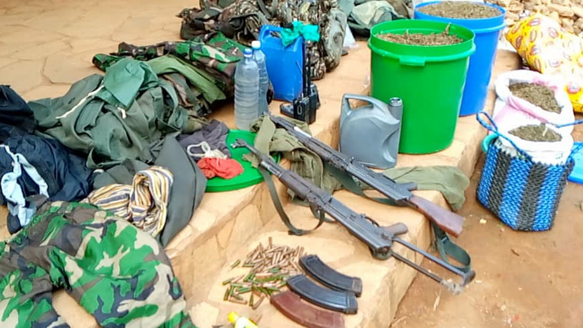 armes récupérées lors d'un bouclage à Kanzuli et Kasanga