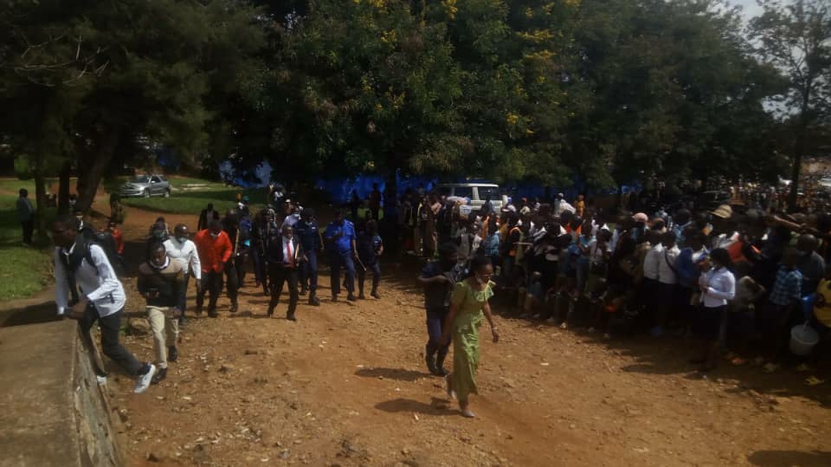 beni explosion d'une bombe au centre ville