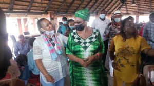 Olive Lembe et Ève Bazaiba