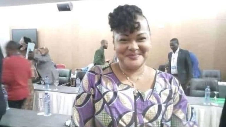 Fatou Mangaza marché de la liberté