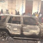 un véhicule incendié