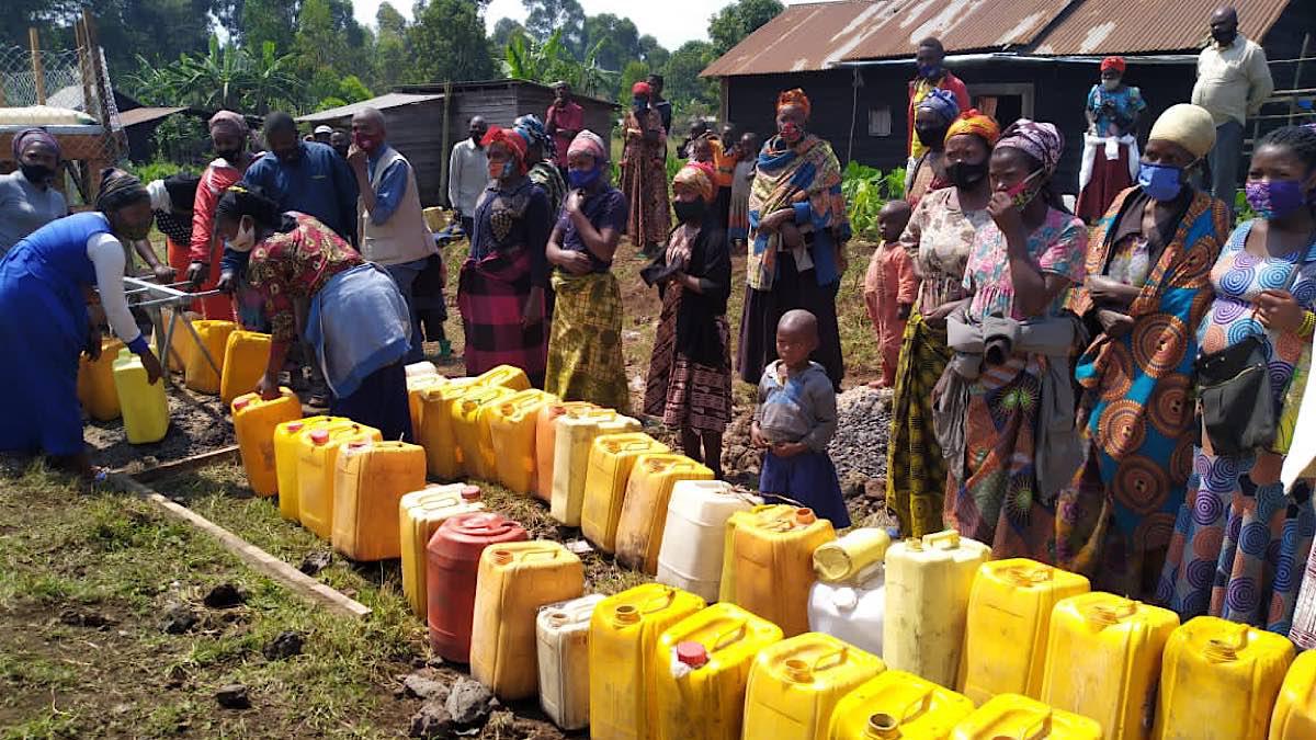 400A240A DF0C 415E ABF6 EE7C284ED5F0