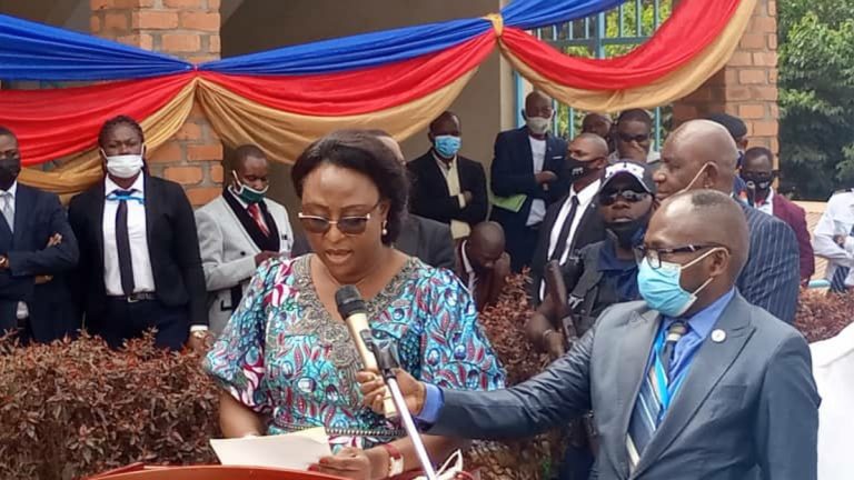 ministre Antoinette Kipulu