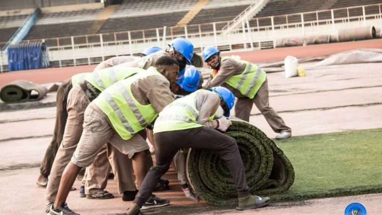 les travaux de réhabilitation du stade des martyrs
