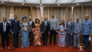 délégation de l'Intersyndicale nationale de l'Administration publique et Sama Lukonde