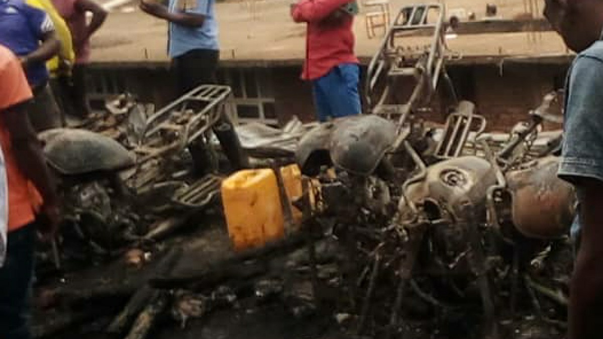 Bukavu : une vingtaine des motos calcinées