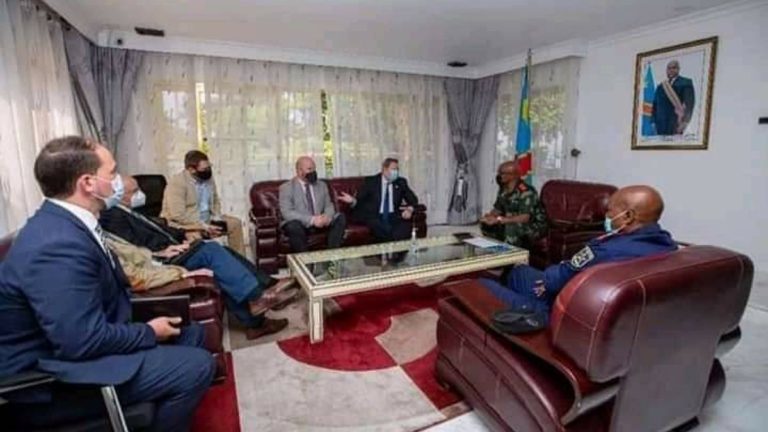 Constant Ndima a reçu , une délégation de senate foreign