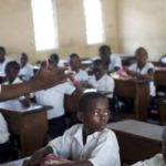 Élève et enseignant école