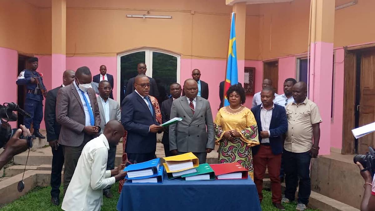 Sud-Kivu : Le Gouverneur Ngwabidje propose le Projet du Budget 2022 chiffré à environ 400 milliards FC