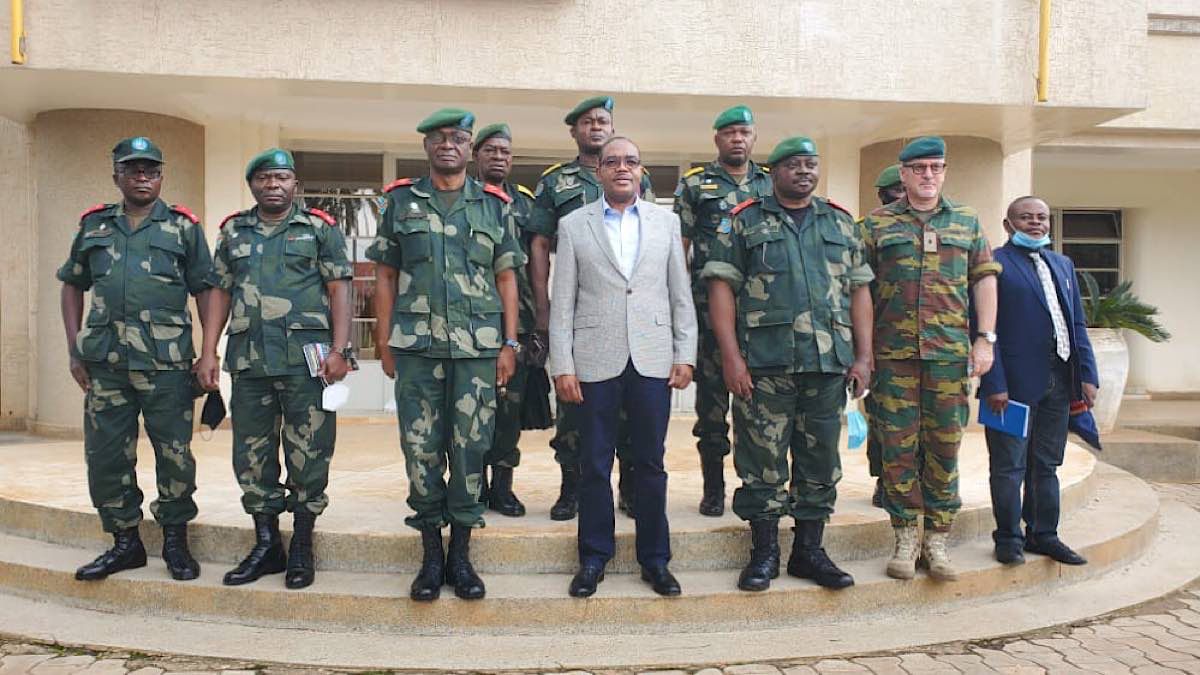 Théo Ngwabidje et Célestin Mbala