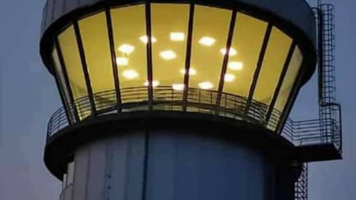 tour de contrôle de l'aéroport