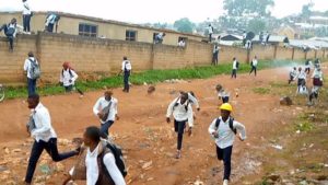 Beni : les activités scolaires paralysées, marche élèves