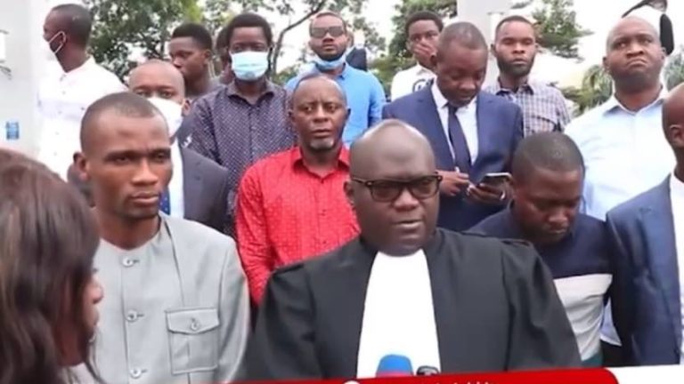 Journaliste Gauthier Sey et Guy Mafuta avocat