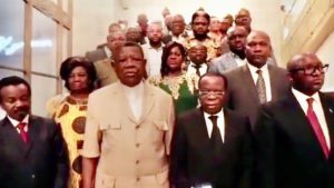 les chefs des regroupements politiques