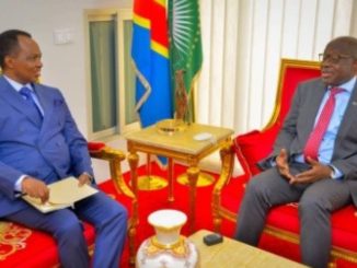 Christophe Lutundula et l'ambassadeur du Rwand en DRC Vincent Karega