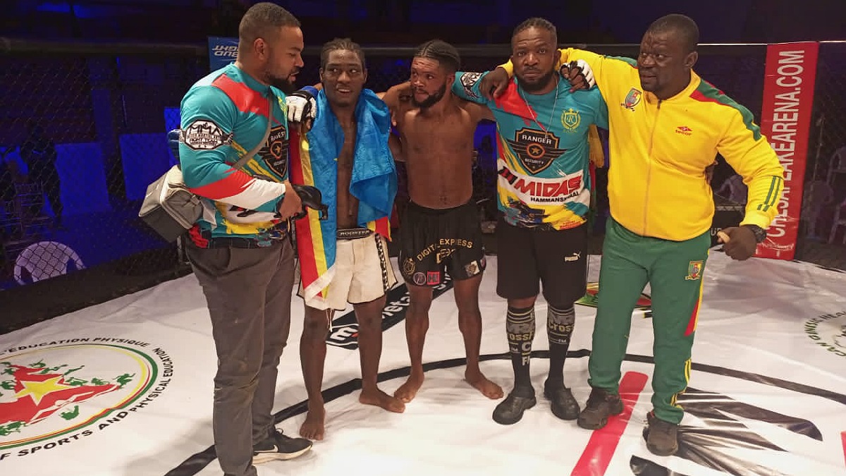 Arts Martiaux Mixtes : Ananias Mulumba tombe, Flex Mununga