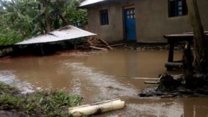 une pluie torrentielle à Kalongo