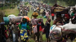 Journée de l’aide humanitaire : Le ministre Modeste Mutinga rend hommage aux familles congolaises qui offrent leurs toits aux personnes en détresse