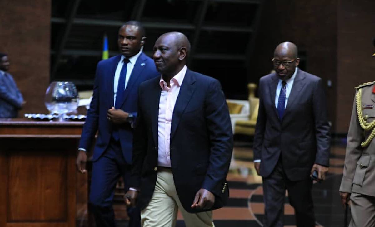 RDC : Arrivée à Kinshasa du président kenyan William Ruto pour un séjour de travail