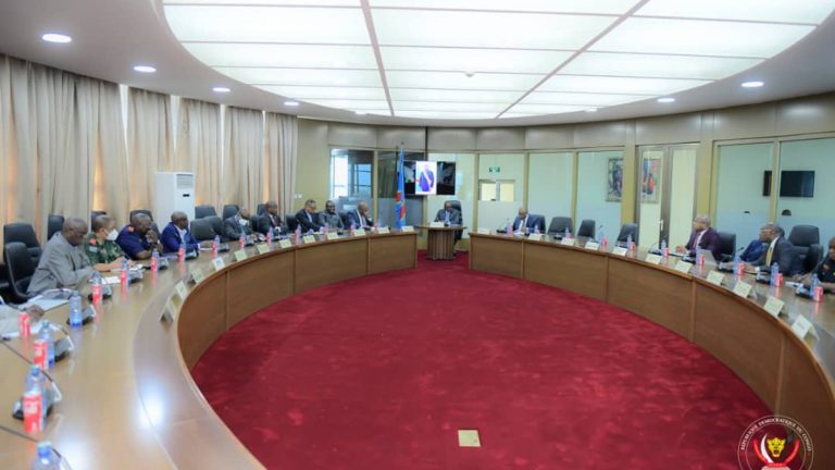 Les membres du comité multisectoriel de riposte