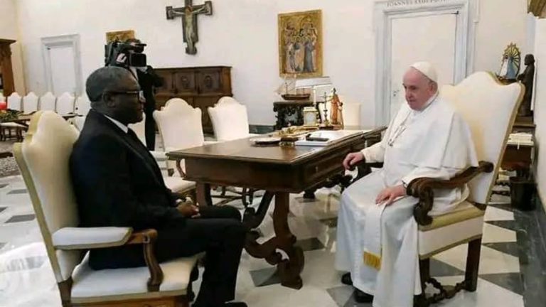 Denis Mukwege reçu par le Pape François
