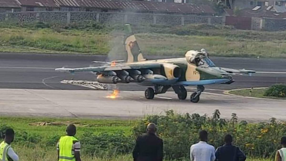 RDC: Le Rwanda tire sur un avion de chasse FARDC, les tensions entre les deux pays s'aggravent RDC: Le Rwanda tire sur un avion de chasse FARDC, les tensions entre les deux pays s’aggravent
