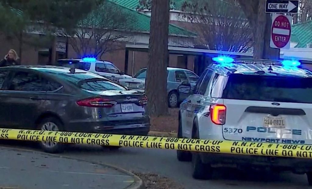Garcon De 6 Ans Tire Sur Sa Maitresse Nouvelle fusillade aux États-Unis: Un garçon de six ans arrêté pour