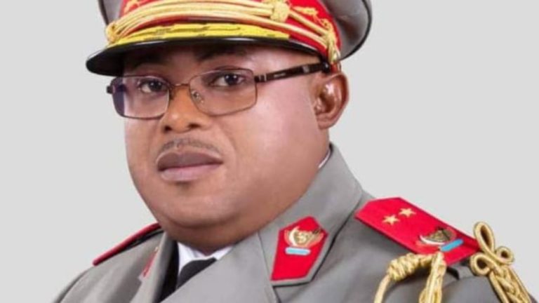 Général-Major Ijila Yav Jean-Luc