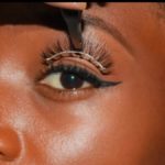 faux cils pratique à risque