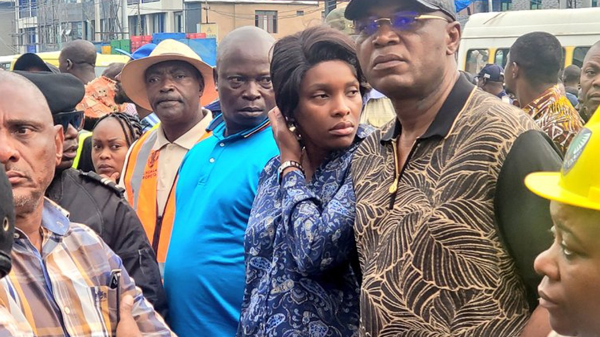 Gentiny Ngobila, accompagné du vice-gouverneur Gérard Mulumba